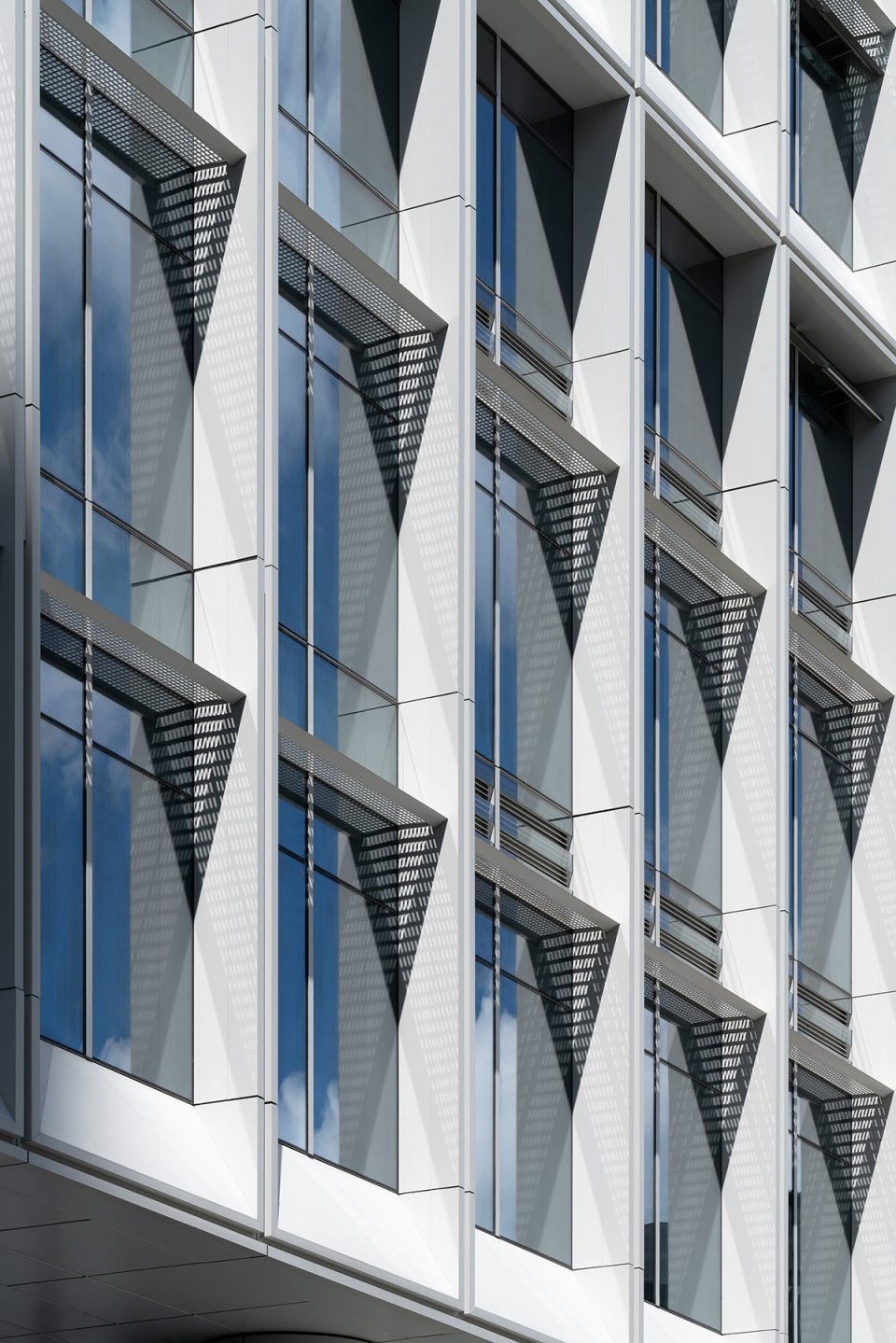 shenzhen media group szmg tower china by atelier fcjz