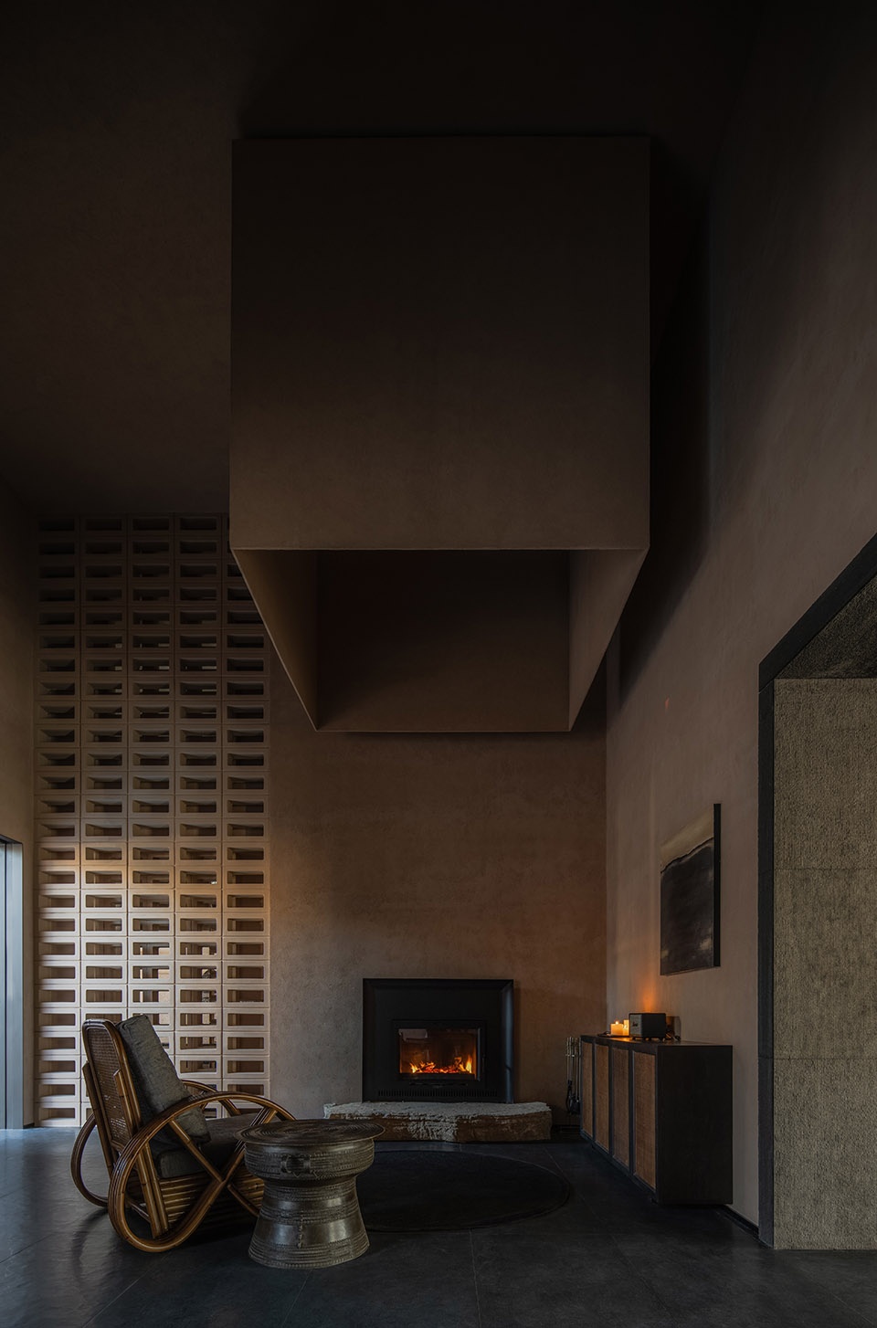 FLOWING LIGHT SHADOW by Fuzhou Lingzhu Design
