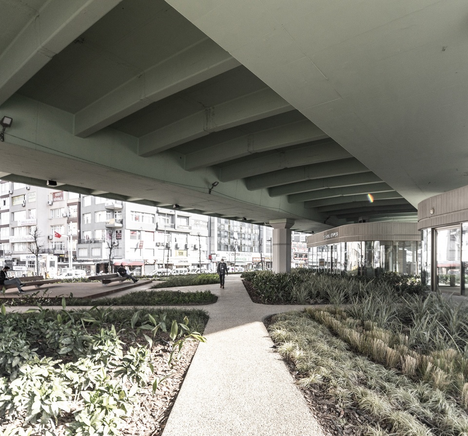 Mecidiyekoy square KAAT ARCHITECTURE URBAN
