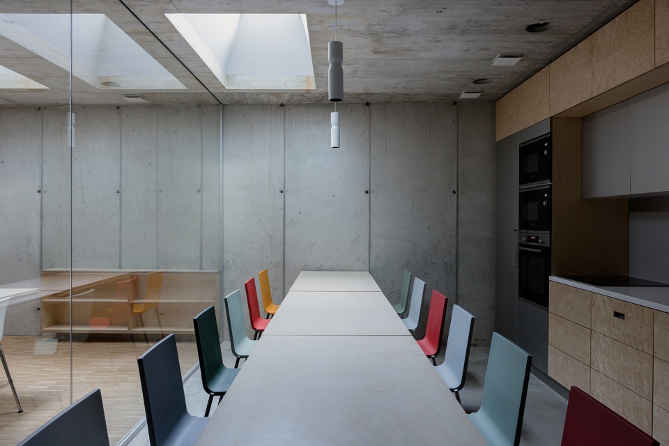 geoconcept headquarters by terhalozat