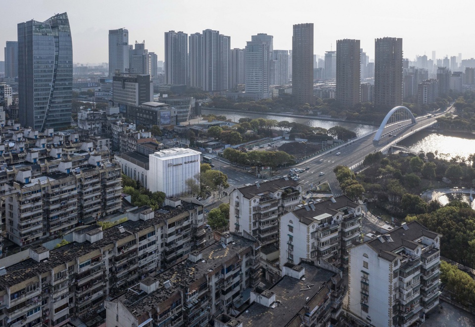 Qinqiao parking garage China by Sitarch