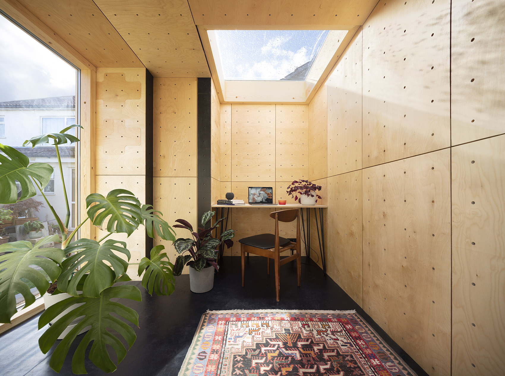dwelling unit for musicians by auar