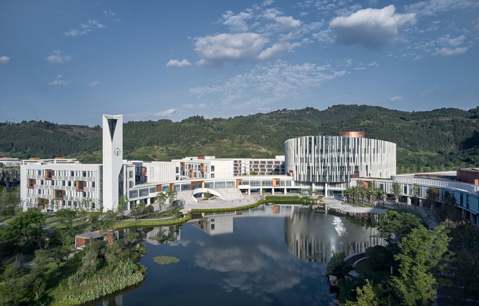 chengdu institute of sichuan internatioanl studies university yibin campus tjad
