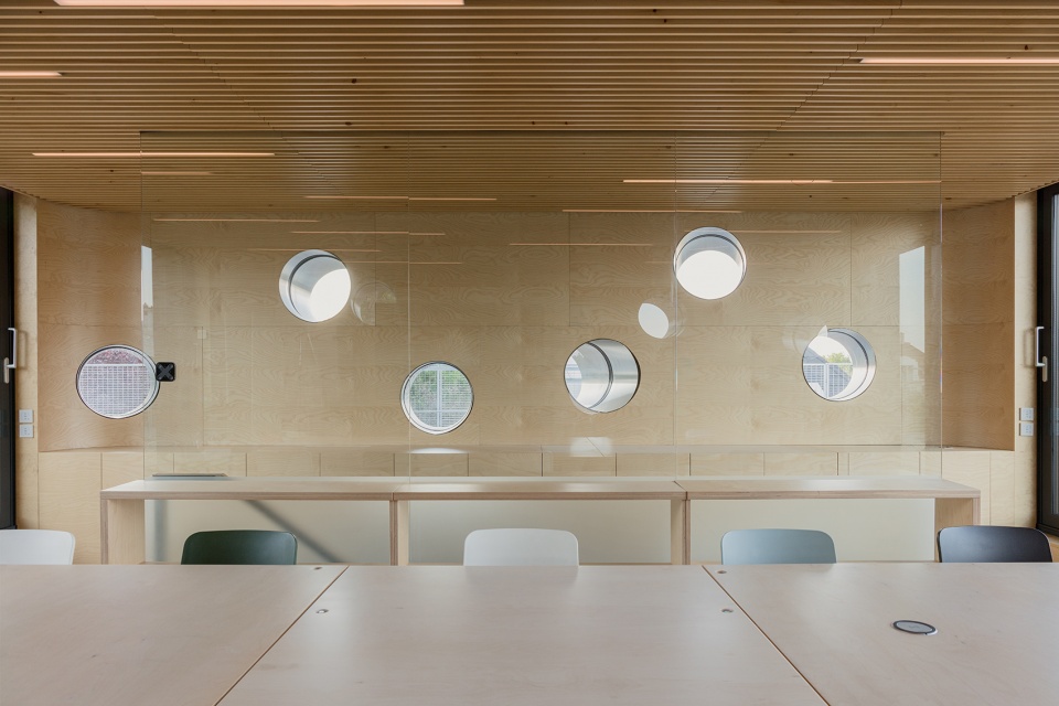 geoconcept headquarters by terhalozat