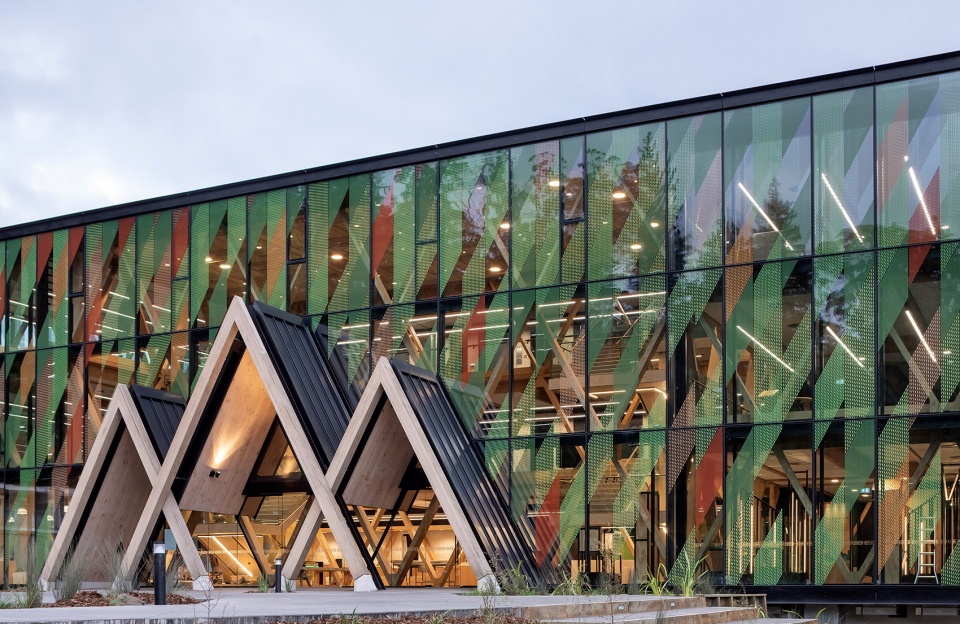 Te Whare Nui o Tuteata The SCION Timber Innovation Hub by RTA Studio Irving Smith Architects