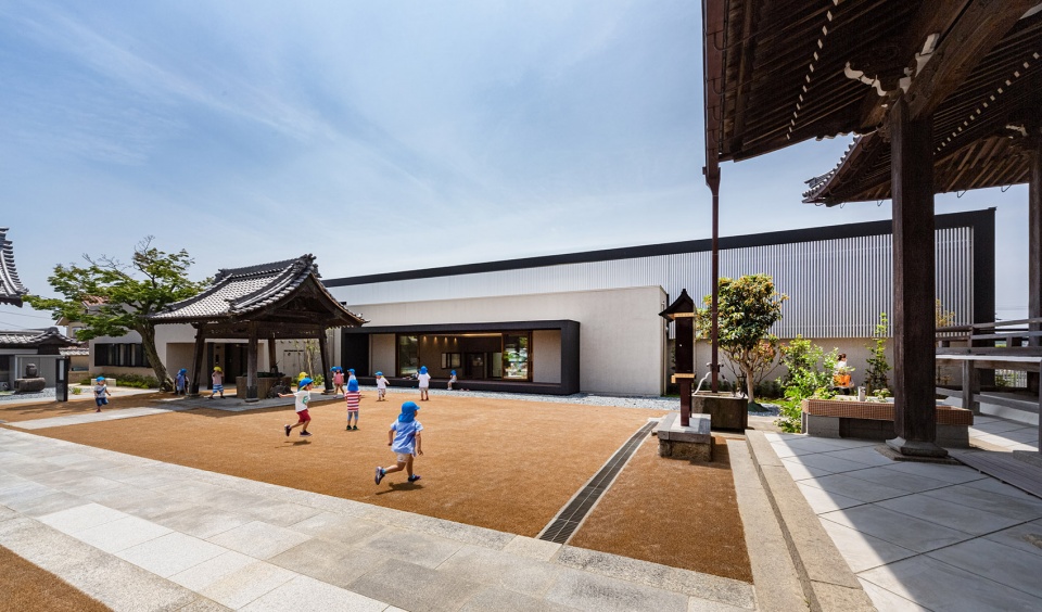 IZY Kindergarten and Nursery HIBINOSEKKEI Youji no Shiro