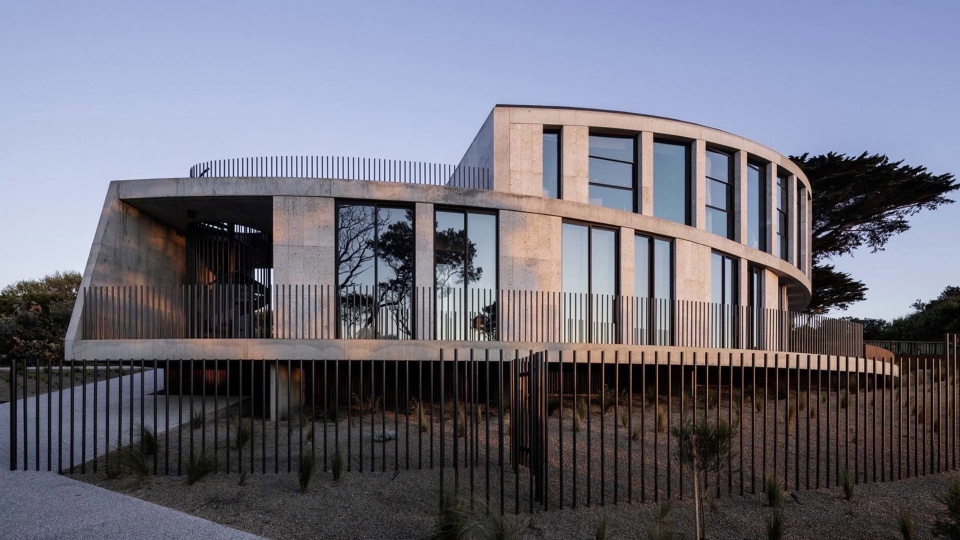Tidal Arc House WOODS BAGOT