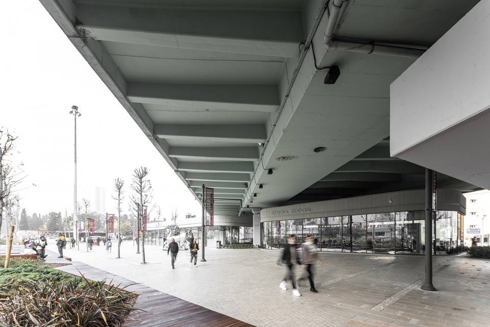 Mecidiyekoy square KAAT ARCHITECTURE URBAN