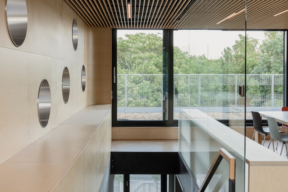 geoconcept headquarters by terhalozat