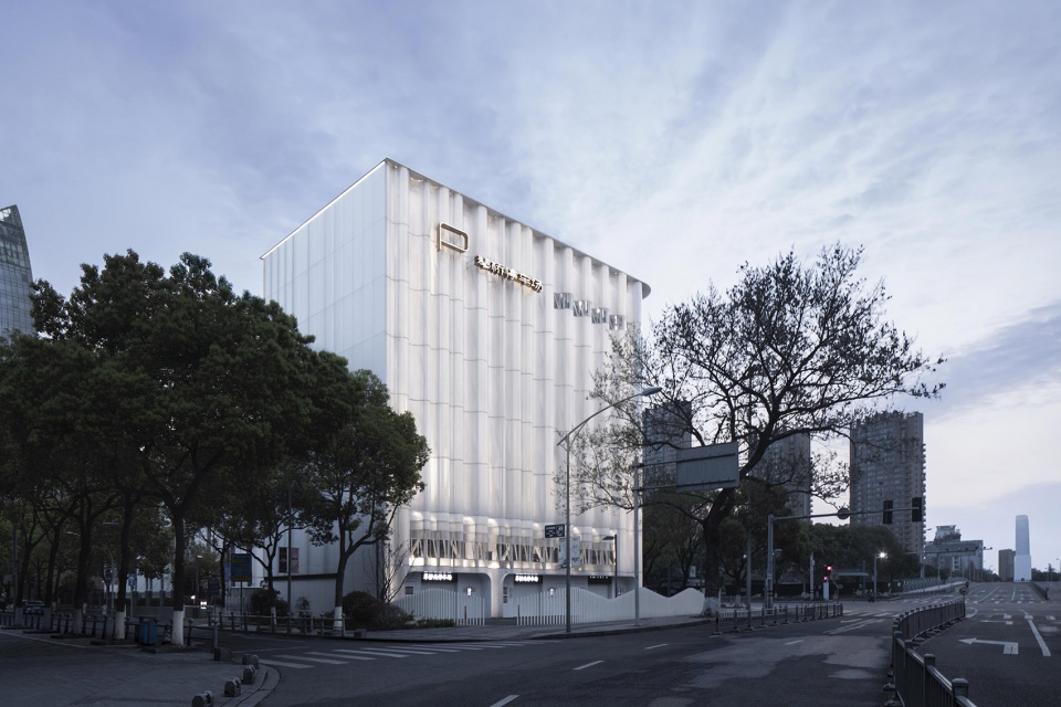 Qinqiao parking garage China by Sitarch