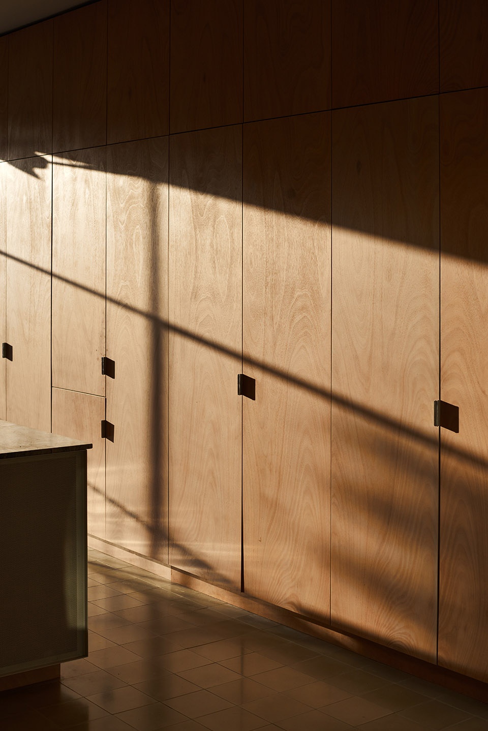 SD Chen Apartment Tel Aviv by Salty Architects