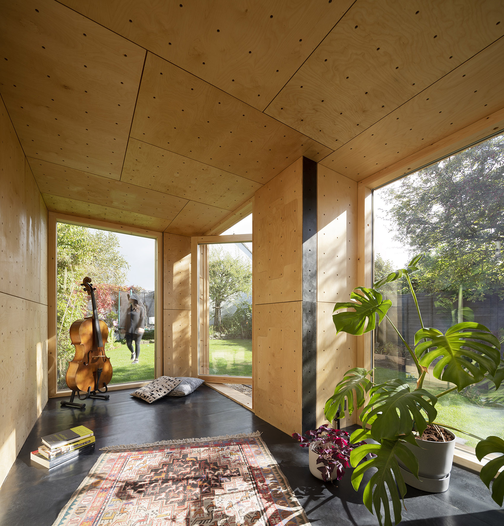 dwelling unit for musicians by auar
