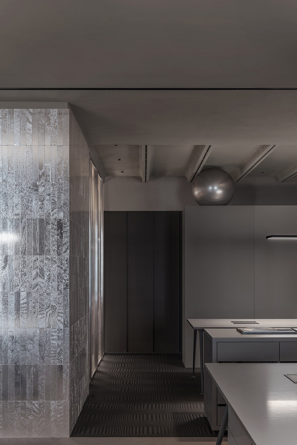 TOMO OFFICE China by TOMO INTERIOR DESIGN FIRM