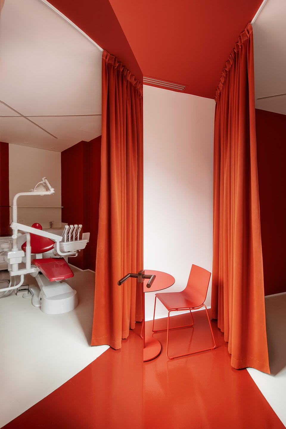 IMPRESS MILANO by Raul Sanchez