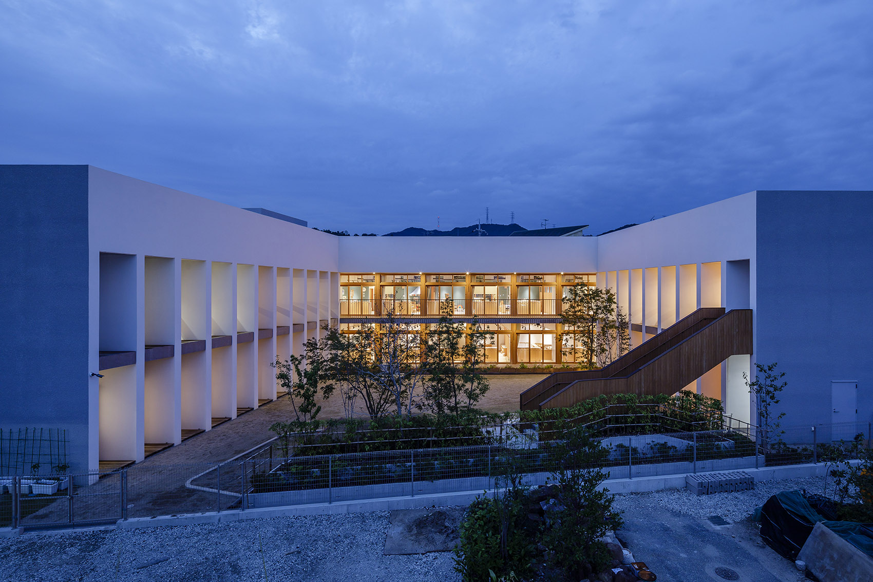 KARAZUKA BUKKOU NURSERY SCHOOL by NEW OFFICE