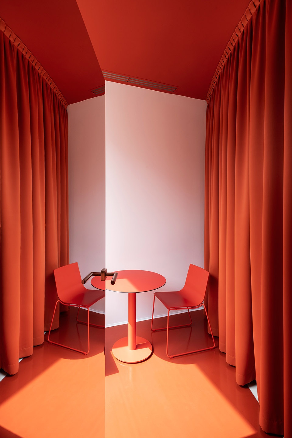 IMPRESS MILANO by Raul Sanchez