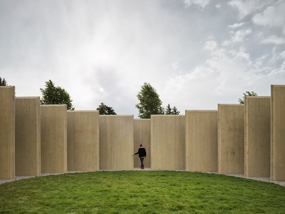 Town Enclosure by CLB Architects