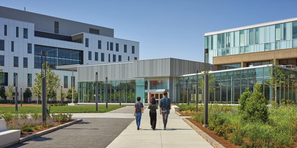 Newnham Campus Food Hall Seneca College by Taylor Smyth Architects