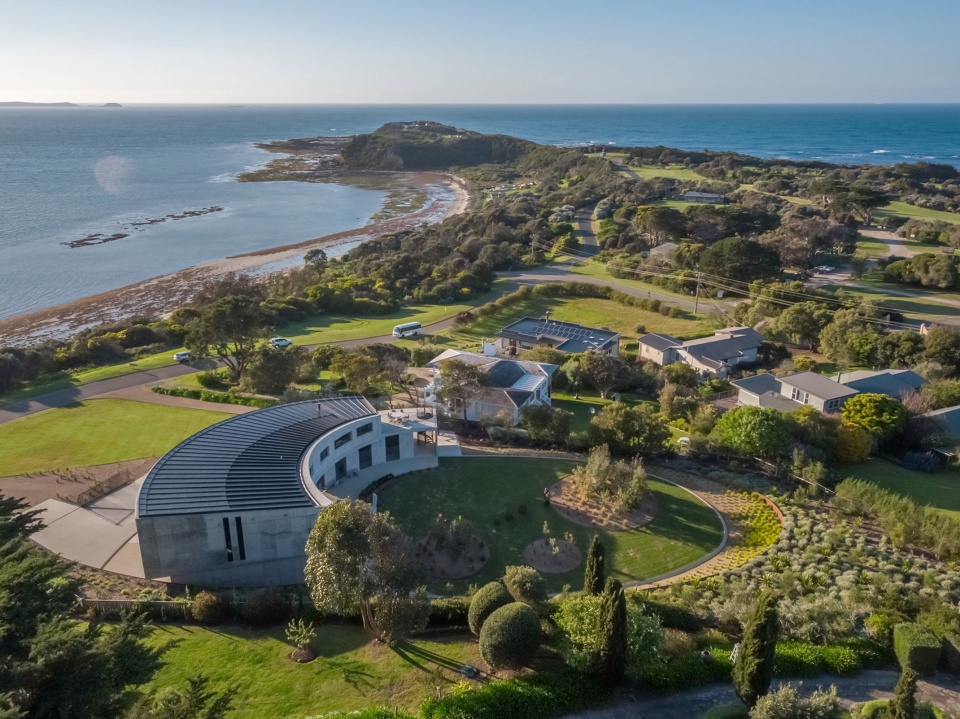 Tidal Arc House WOODS BAGOT