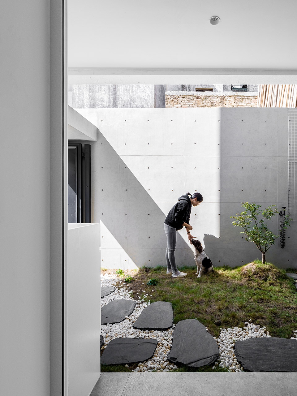 HOUSE d URBAN FUTURE DESIGN
