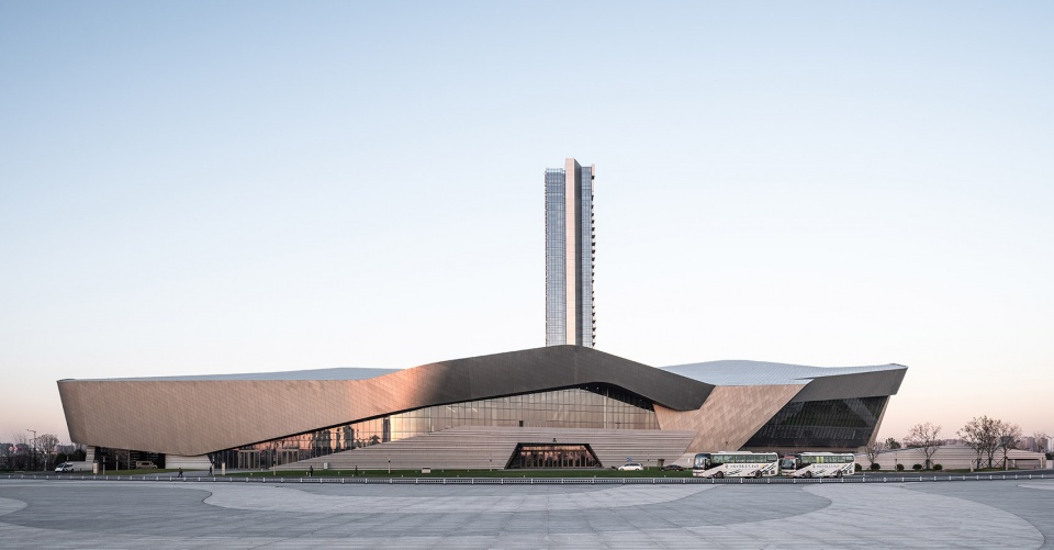 Yangtze River International Conference Center Morphosis