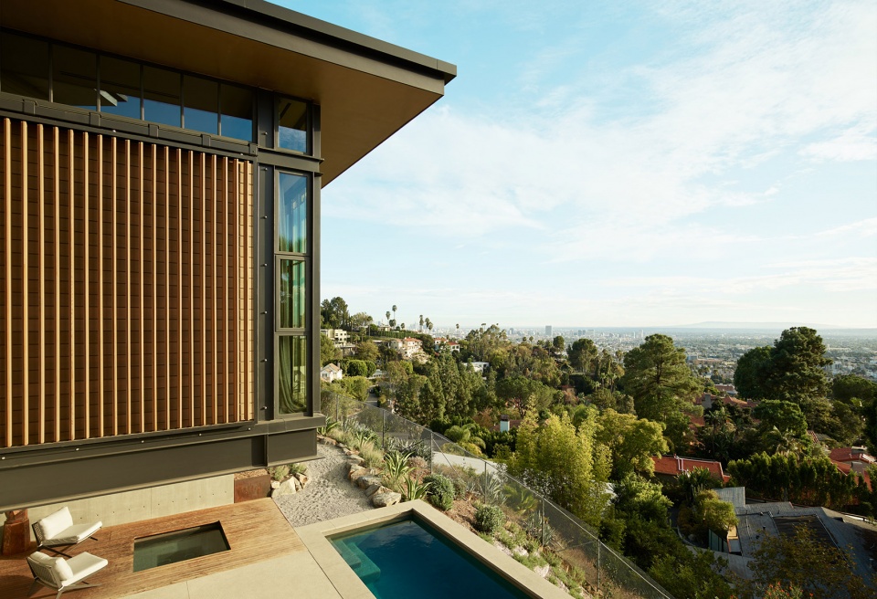Hollywood Hills House by Mutuus Studio