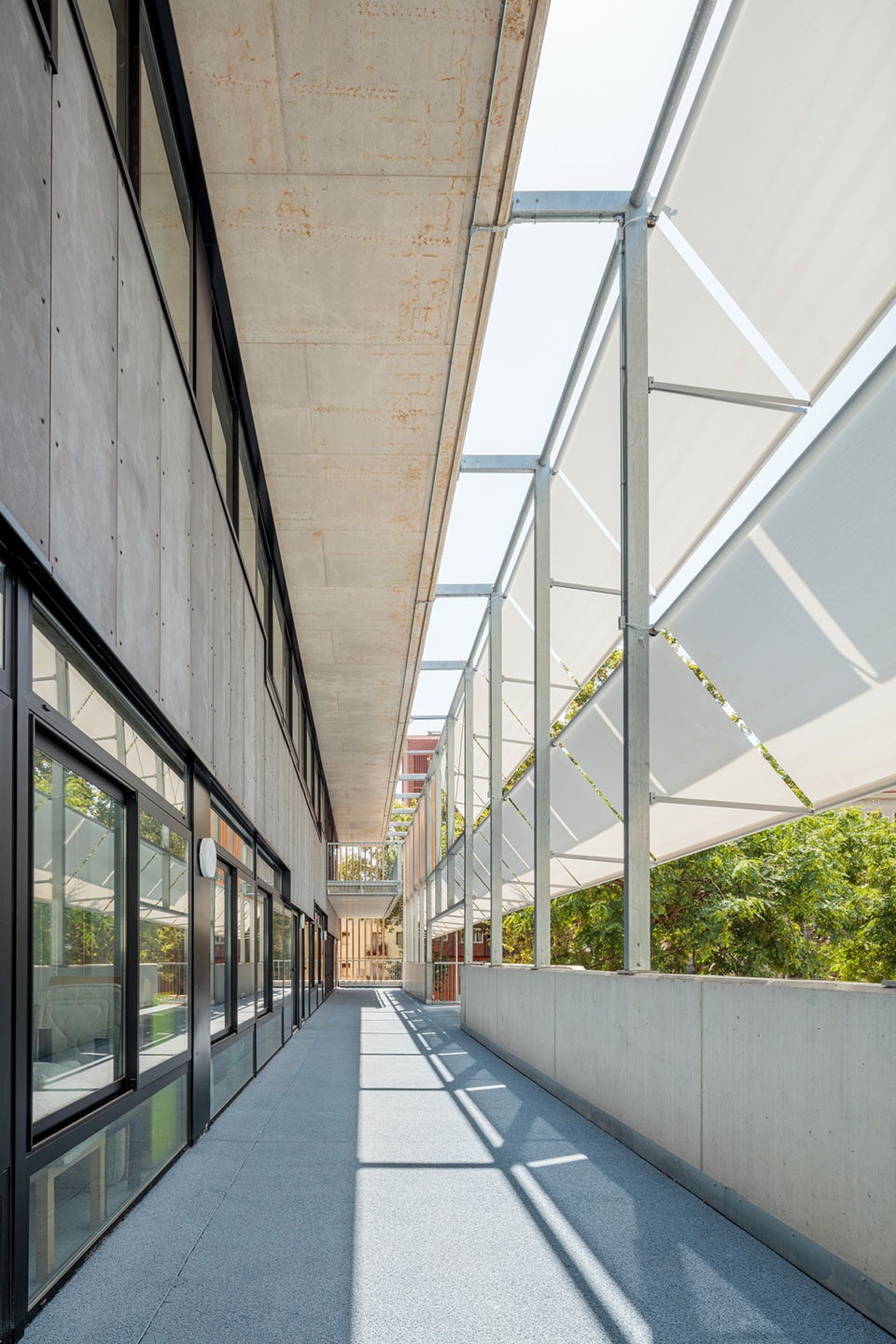 La Mar Bella School SUMO Arquitectes