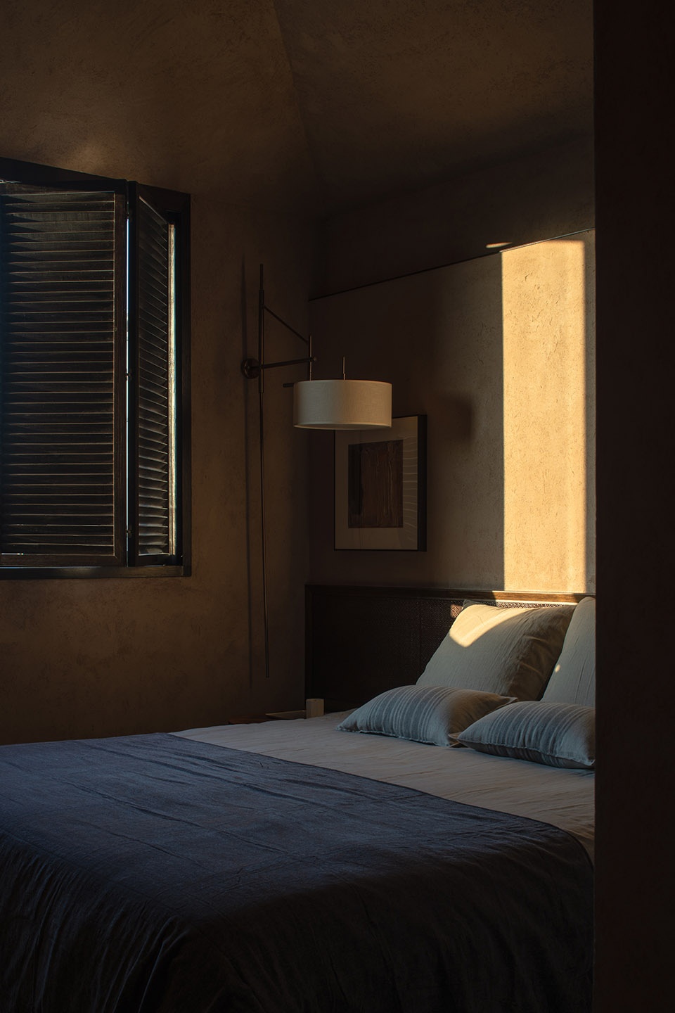 FLOWING LIGHT SHADOW by Fuzhou Lingzhu Design