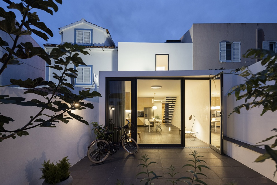 windmill house by box arquitectos