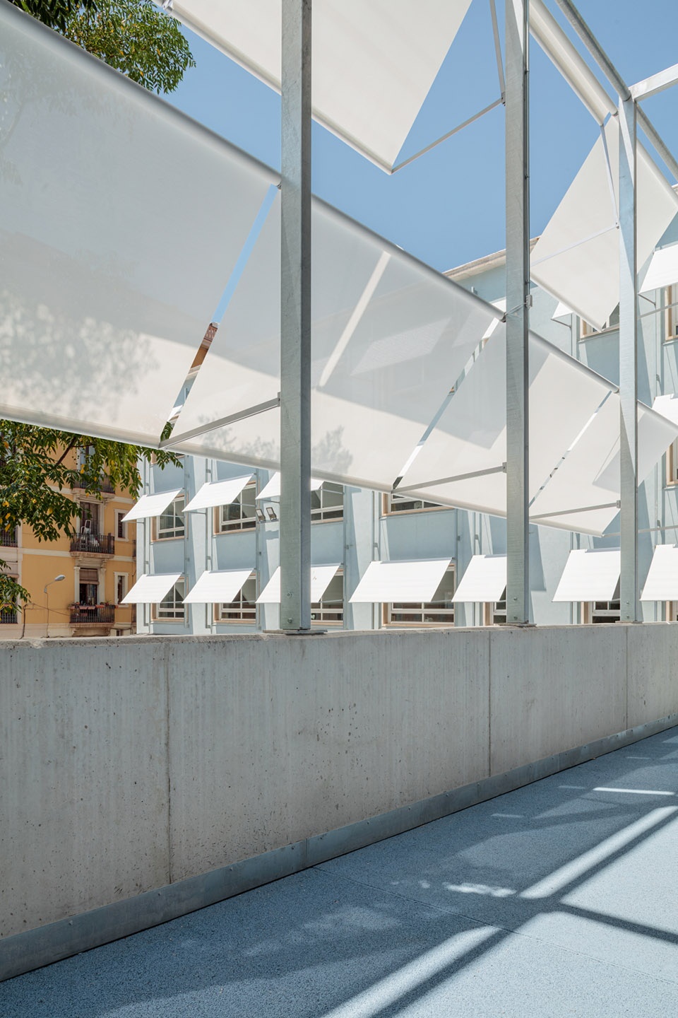 La Mar Bella School SUMO Arquitectes