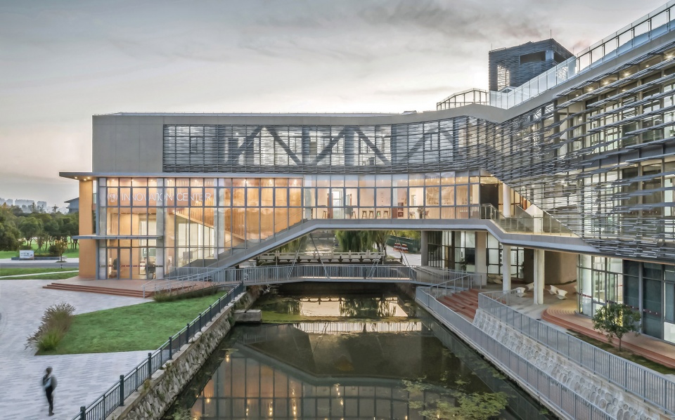 Bridge Learning Center Perform Design Studio 2