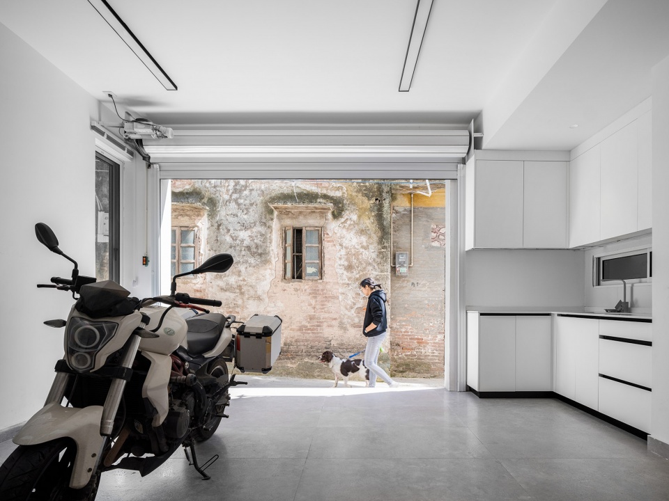 HOUSE d URBAN FUTURE DESIGN
