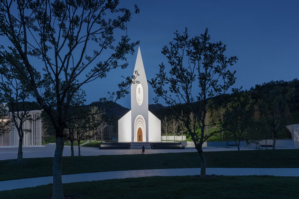 moonlight wedding chapel china by buzzburo ziyu zhuang