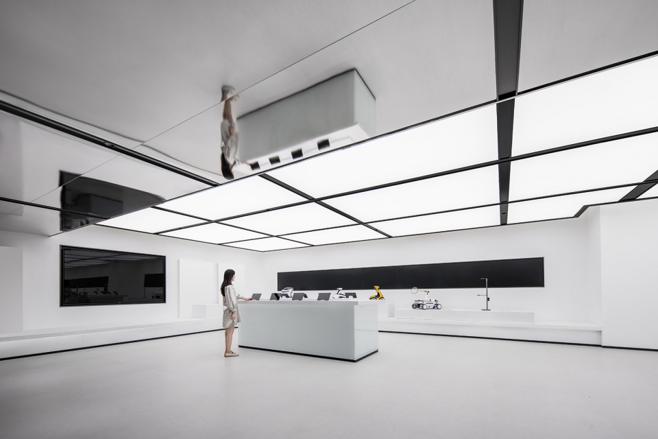 Industrial Exhibition Hall GE Space Design