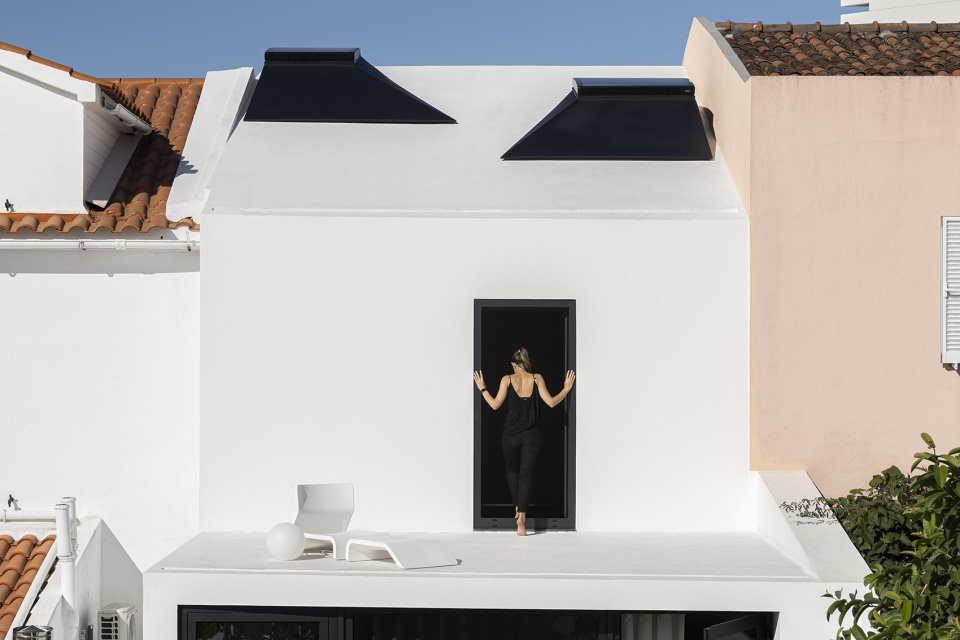 windmill house by box arquitectos