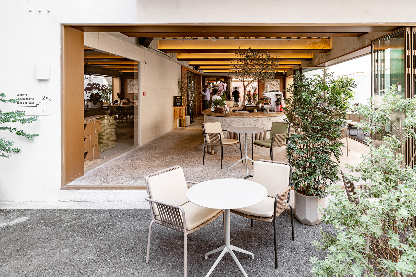 loggia cafe shanghai by ortiz leon architects