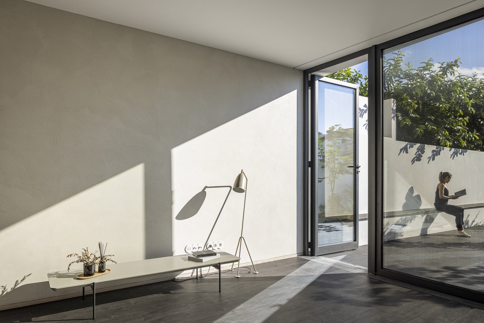 windmill house by box arquitectos