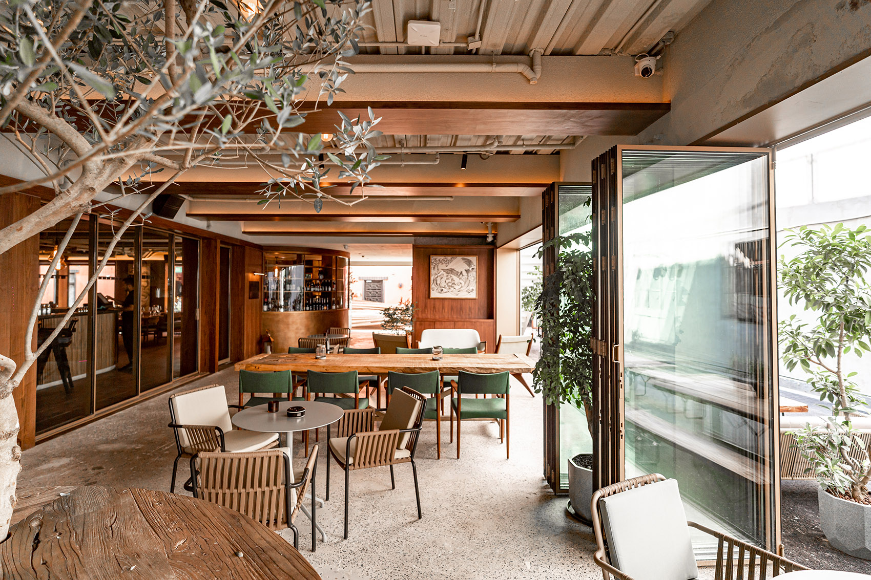 loggia cafe shanghai by ortiz leon architects