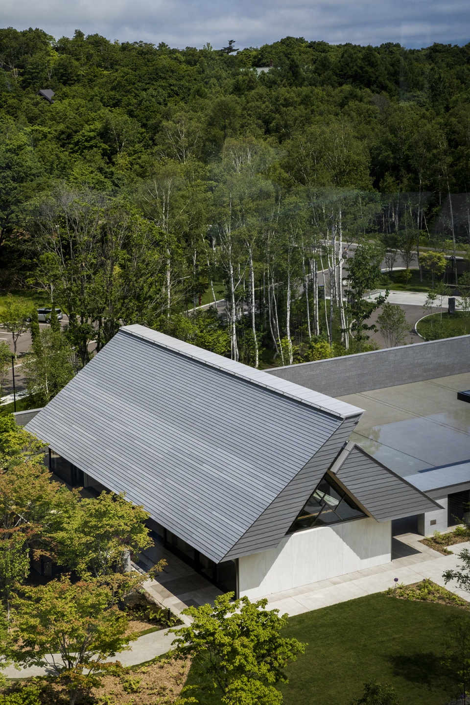 park hyatt niseko hanazono chapel by nikken sekkei ltd