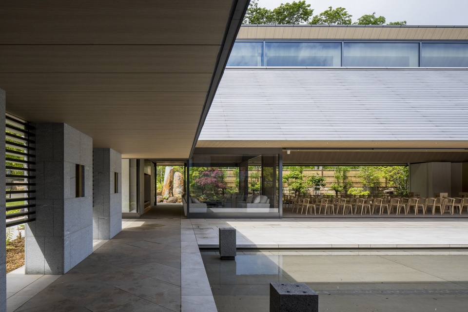 park hyatt niseko hanazono chapel by nikken sekkei ltd