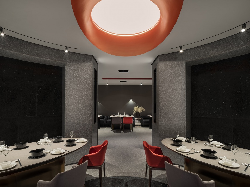 Mingyue Seafood Restaurant Zhejiang by Xiangdie Design