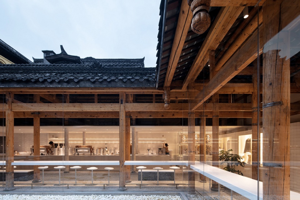arabica wide narrow alley in chengdu china by blue architecture studio