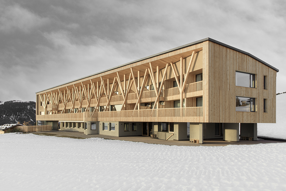 icaro hotel by modusarchitects