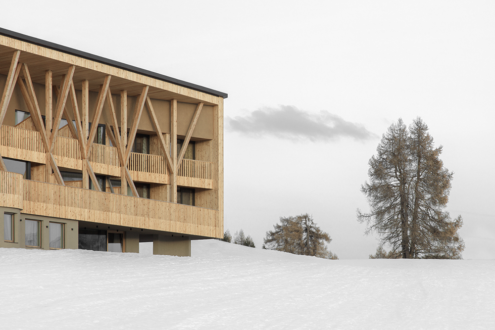 icaro hotel by modusarchitects