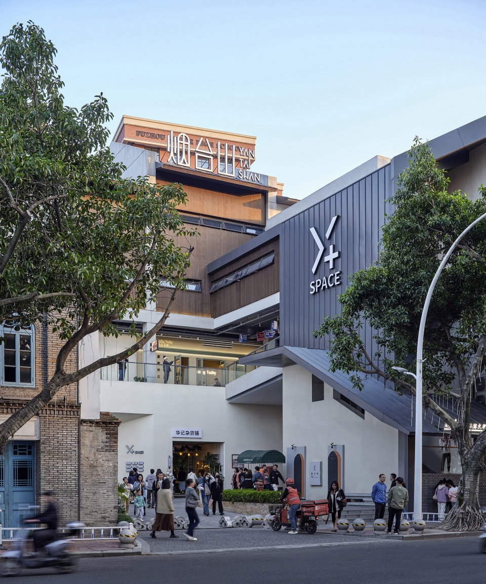 Yantai Mountain Commercial Streetscape Design by Fun Connection