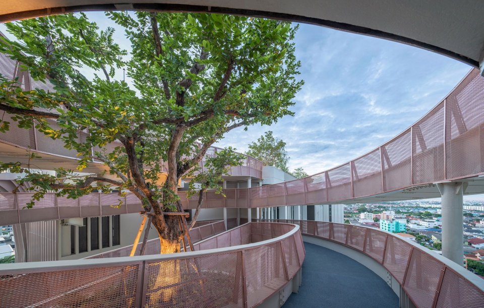 The Base Saphanmai Openbox Architects