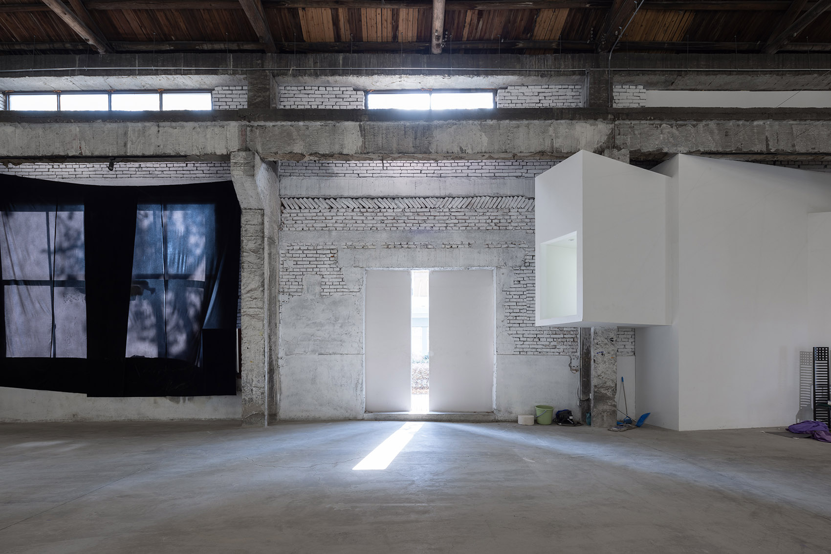 doozy access art gallery shanghai by far workshop