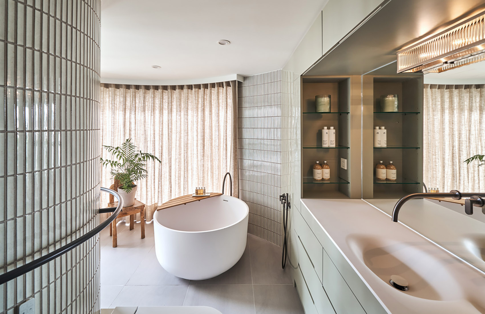 louver flat taiwan by phoebe says wow architects