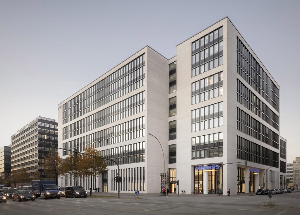 Company campus in Hamburg by gmp