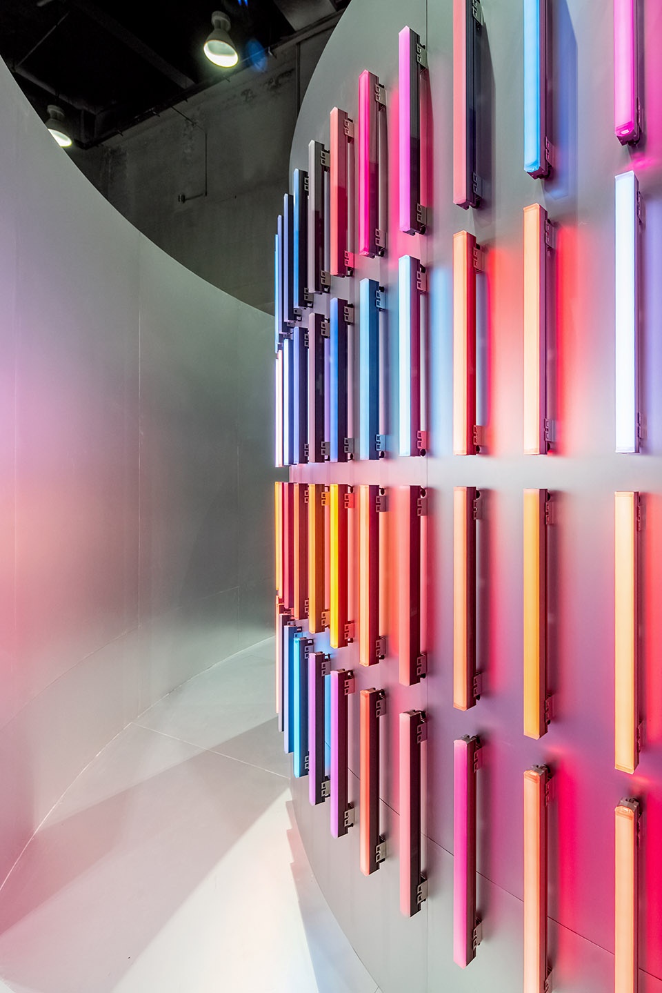 Paperless Pavilion China by Superimpose